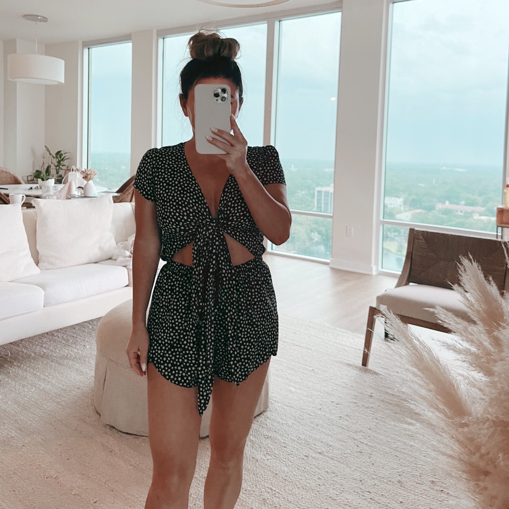 Star print romper for 4th of July! ✨